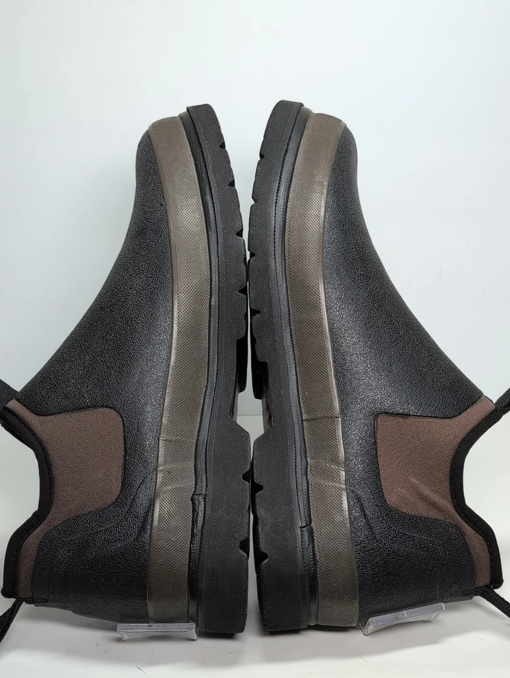 Bugs Tillamook Bay Romeo black waterproof rubber slip-on boots men size 11 EU 44